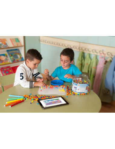 PEGS 10 mm. 2600 pzs MINILAND